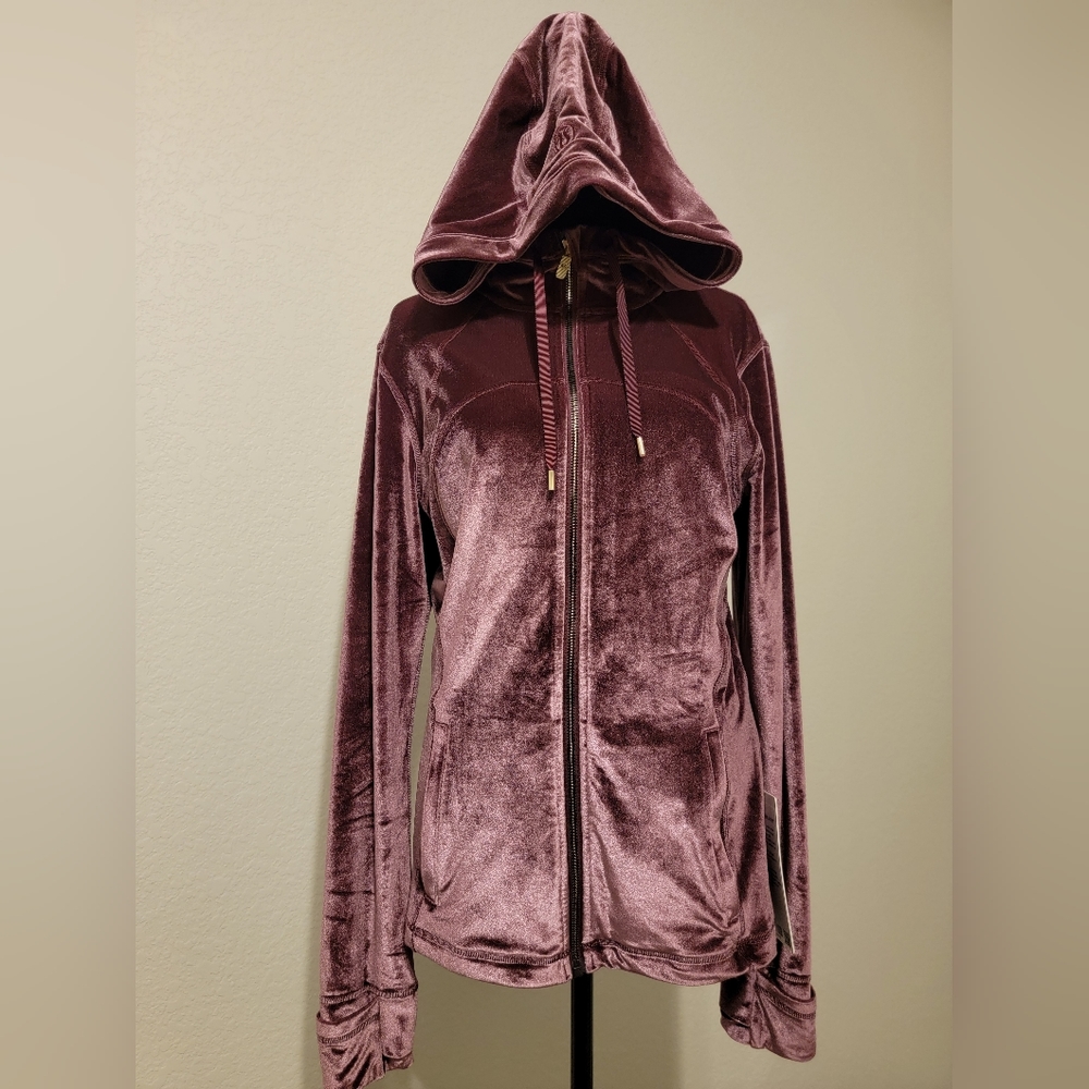 Lululemon define hooded jacket *velvet* NWT